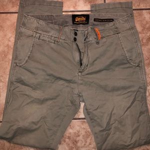 Men’s medium Superdry slim chino pants.